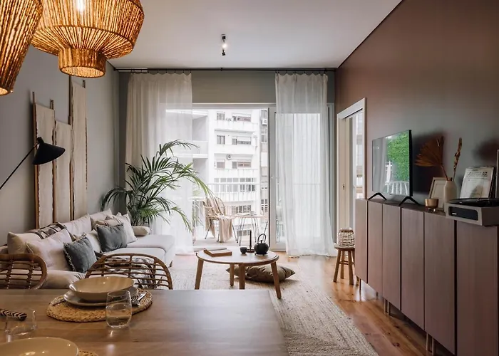 Batu - 2 Bedrooms And Terrace In Santo Antonio Apartment Lisbon